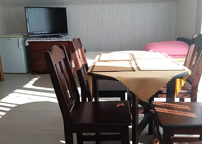 Uroczy Zakatek منزل للإقامة كرينيتا مورسكا